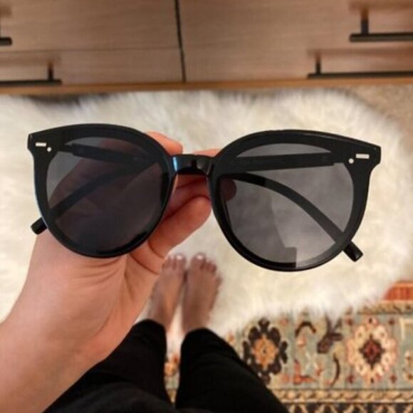 ?SOJOS Womens Shiny Black Classic Round Retro Vintage Large Frame Sunglasses main image 6